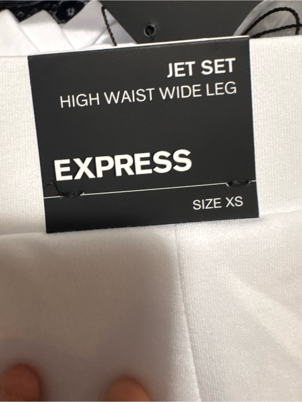 Express White Wide-Leg Women's Pants - Picture 3 of 4